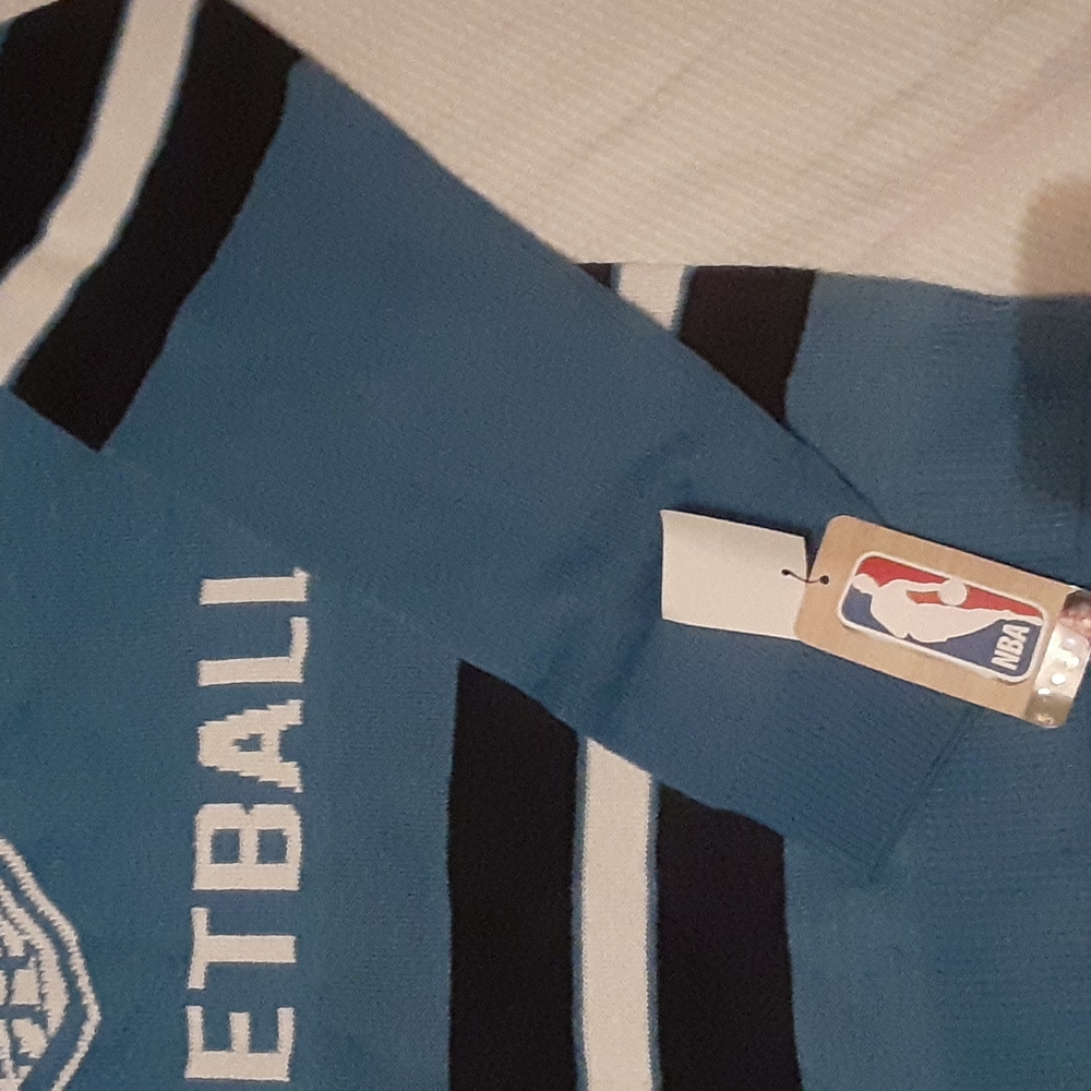 OKLAHOMA CITY THUNDER SWEATER - Picture 3 of 4